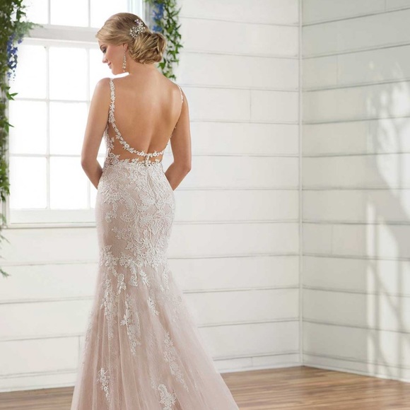 Essense of Australia Dresses & Skirts - Essense of Australia Sexy Lace Boho Wedding Gown